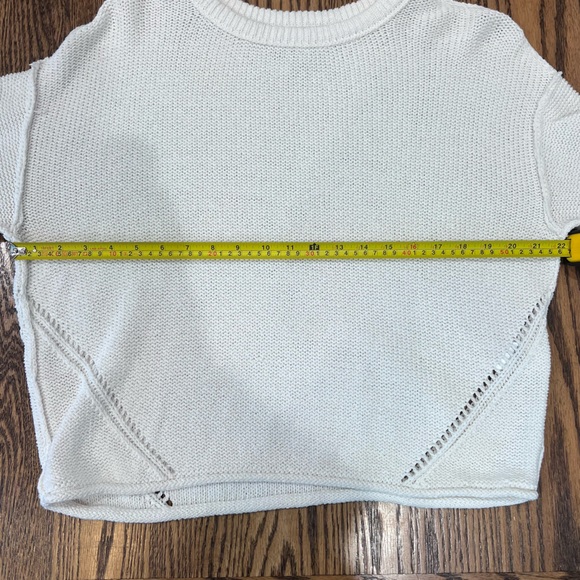 Lucky Brand Oversized Cropped Knit Cotton Long Sleeve Sweater White, Small - Picture 11 of 12